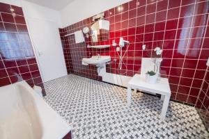 Gästehaus-Weingut Loersch的一间浴室