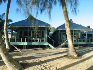 拉罗汤加日天堂海滩简易别墅酒店的相册照片