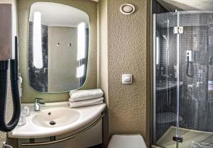 宜必思斯塔伯格南维奇酒店的一间浴室