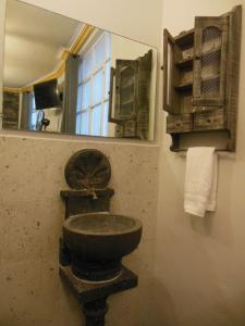 卡萨奥姆布里格鲁纳民宿的一间浴室