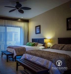 Palo Santo Galápagos Hotel客房内的一张或多张床位