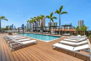 黄金海岸Qube Broadbeach Ocean View Apartments的相册照片