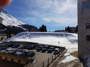 冬天的Chesa Chalavus - St. Moritz
