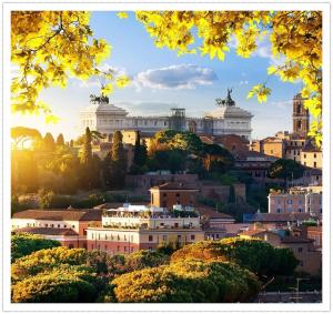 罗马Casa De Rose的享有一座山丘上建筑的城市美景