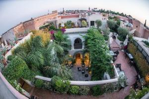 马拉喀什里亚德伊德拉酒店的植物屋的空中景观