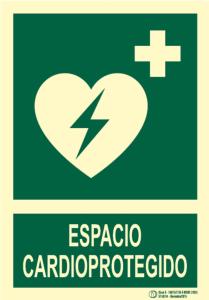 IgrejaGira Lua的带有心和十字的绿色标志