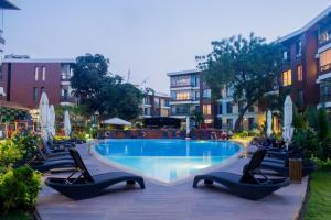 Accra Fine Suites - The Pearl In City内部或周边的泳池