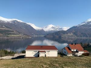 奥尔登Olden Fjord Apartments的相册照片
