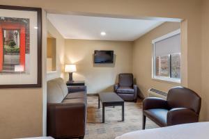 Extended Stay America Select Suites - Charlotte - Tyvola Rd - Executive Park的休息区