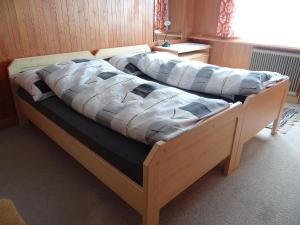 英格堡斯坦纳彻公寓的双床间设有2张单人床。