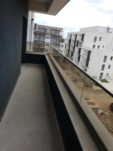 Apartament Dry Residence Kazeboo的阳台或露台