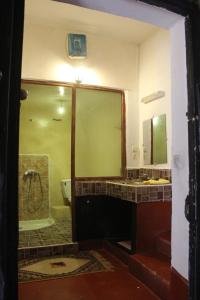 Chez Yacob Tamnougalt的一间浴室
