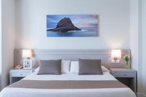 阿尔姆尼卡Hotel Helios Costa Tropical的相册照片