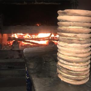 奥拉米拉多尔酒店的烤箱里煮的面包堆