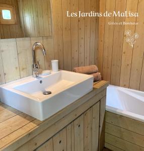 Ferrières-la-VerrerieLes Jardins de MaLisa的相册照片