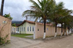 乌巴图巴Condomínio Brisa da Praia - Casas com 2 dormitórios, churrasqueira privativa e 3 vagas de garagem的相册照片