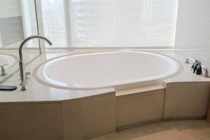 上海日航饭店的一间浴室