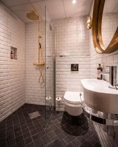 Lord Nelson Hotel的一间浴室