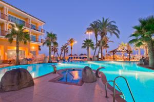 滨海罗克塔斯Mediterraneo Bay Hotel & Resort的相册照片