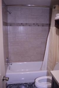 阿兰萨斯港美洲最佳价值旅馆的一间浴室