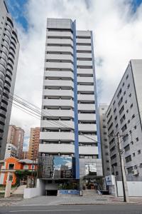 库里提巴Slaviero Curitiba Batel的城市中心高楼