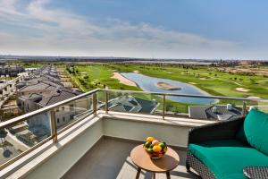 Dreamland Golf Hotel Baku的阳台或露台