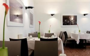 Hotel Topas Frankfurt City餐厅或其他用餐的地方