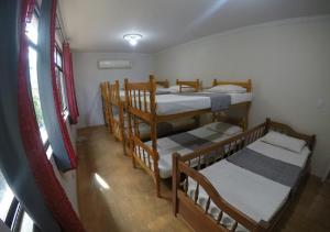 DS Hostel客房内的一张或多张床位