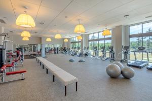 YO1 Longevity & Health Resorts, Catskills的健身中心和/或健身设施