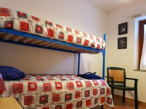 Appartamento via Alghero客房内的一张或多张双层床