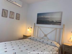 Novo Sancti Petri - Adosado Residencial El Trebol - Chiclana客房内的一张或多张床位
