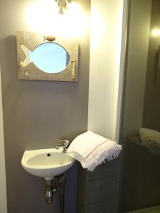 Le Clos du Vieux Porche的一间浴室