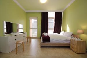 SHH- Studio Apartment Venetian Tower, Sports City平面图