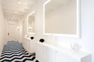 Maison Blu - Intimate GuestHouse的一间浴室