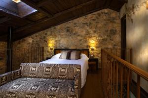 Hotel Rural & Spa Los Ánades客房内的一张或多张床位
