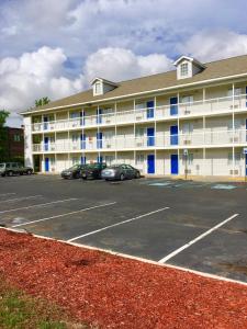 查尔斯顿InTown Suites Extended Stay North Charleston SC - Rivers Ave的相册照片