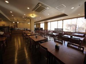 岛田站前路线酒店餐厅或其他用餐的地方