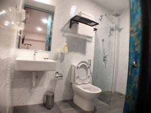 M Design Hotel @ Taman Pertama的一间浴室