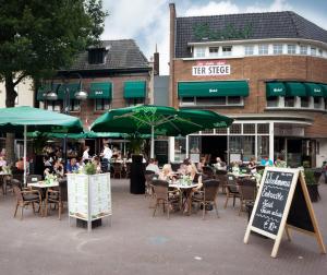 Stadshotel Ter Stege餐厅或其他用餐的地方