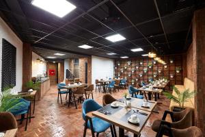 Graphica Tbilisi Hotel餐厅或其他用餐的地方