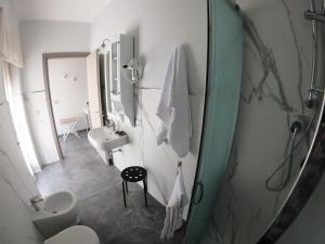Residence Arcobaleno的一间浴室