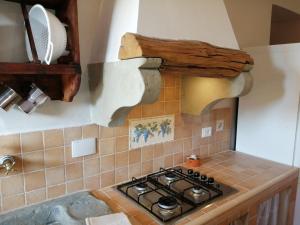 Casa Pancole的厨房或小厨房