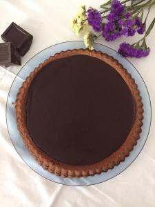 马奥莱德罗莎酒店的巧克力盘上的巧克力馅饼