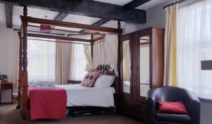 乔利水手宾馆客房内的一张或多张床位