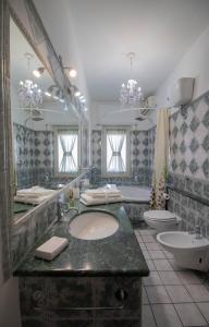 La Casa di Adele Cagliari的一间浴室