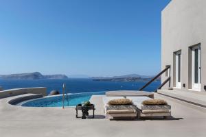 阿克罗蒂里Arota Exclusive Villas的海景别墅 - 带游泳池