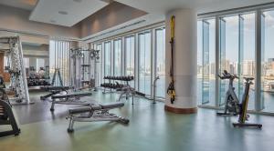 阿布扎比阿玛尔岛四季酒店的健身中心和/或健身设施
