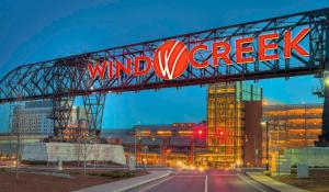 伯利恒Wind Creek Bethlehem Casino & Resort的建筑物前的风情标志