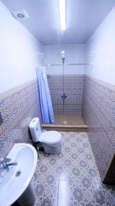 Khiva Muhammadali的一间浴室