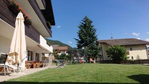 圣瓦伦蒂诺阿拉穆塔Pension Tirol的相册照片